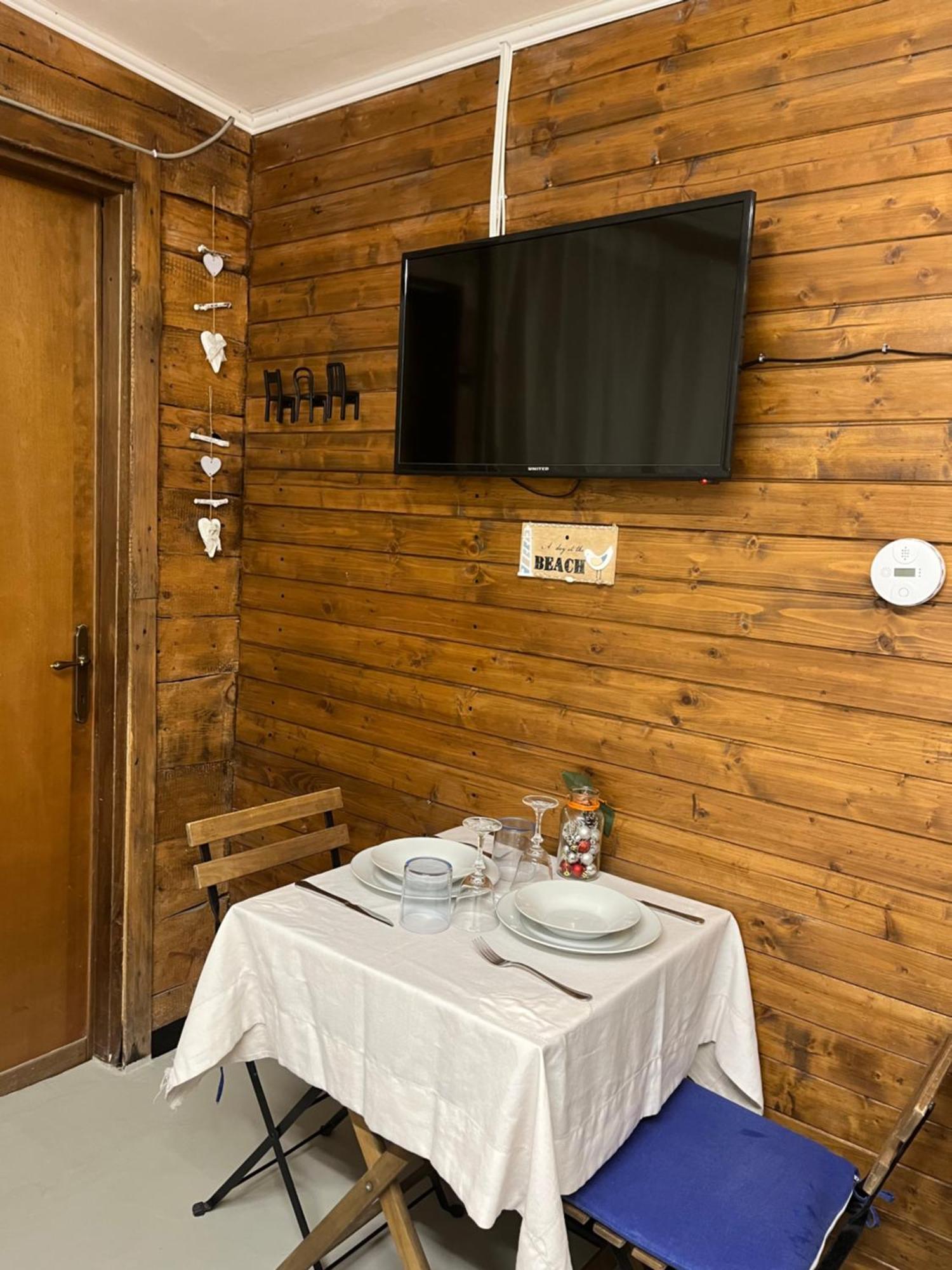 Lo Chalet Del Relax カッラーラ エクステリア 写真